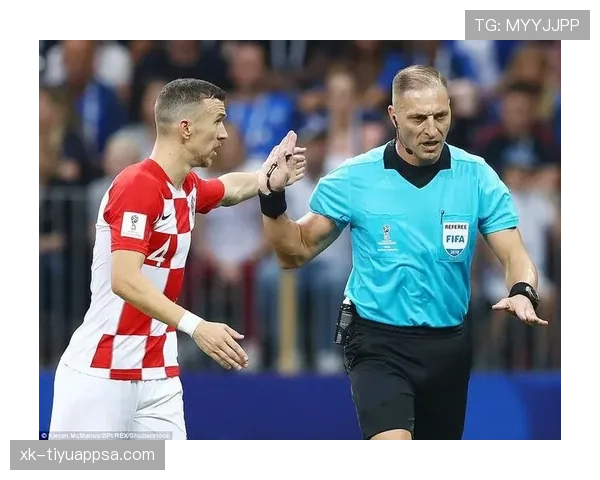 任意球规则详解：界定和执行中的关键判罚标准