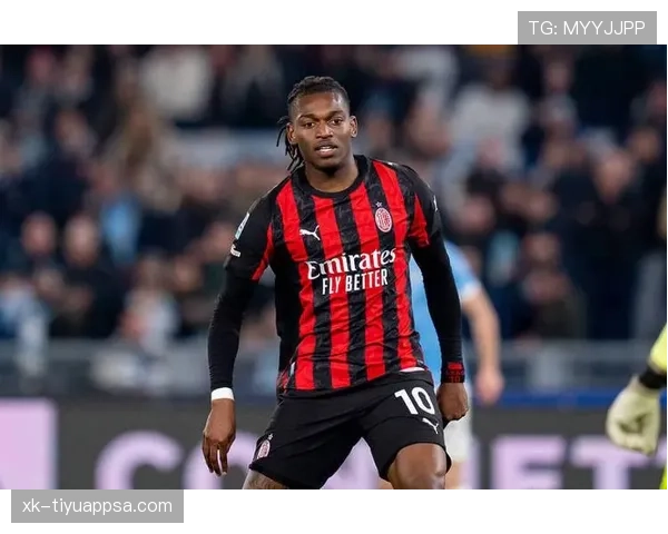 米兰争四压力持续增加，对赛季收官关键战能力形成检验。